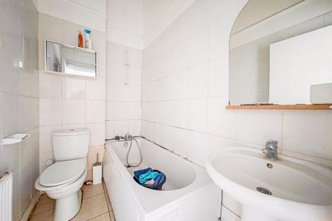 1 bedroom flat for sale, Vicarage Park, Plumstead