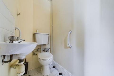 6 Brooklands Road, Albrighton, Wolverhampton, WV7 3DW