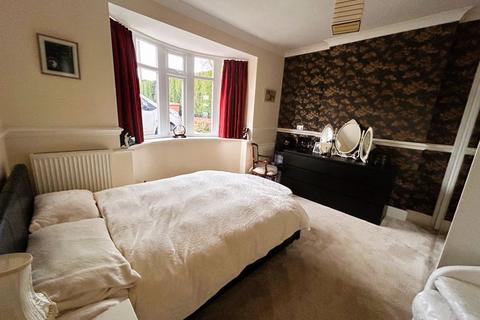 2 bedroom detached bungalow for sale, Lichfield Road, Sandhills, Walsall WS9 9PE