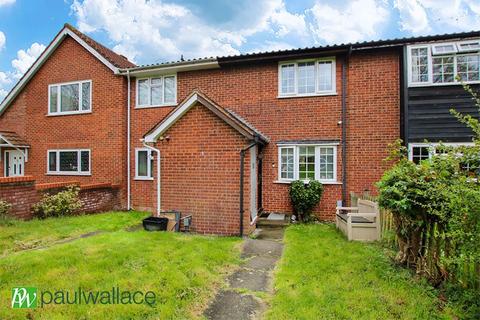 118 Bushbarns, Cheshunt, Waltham Cross, EN7 6EF