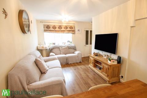 118 Bushbarns, Cheshunt, Waltham Cross, EN7 6EF