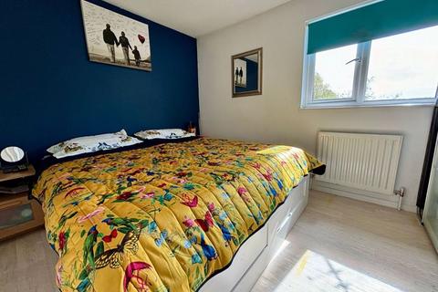 22 Baker Close, Clevedon, BS21 7TW
