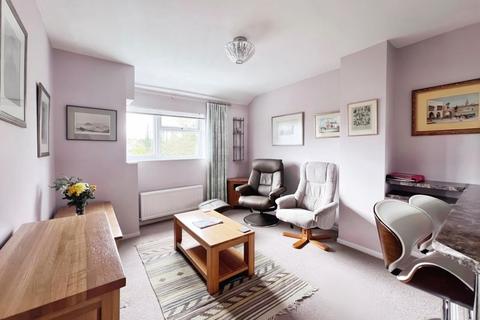 1 bedroom flat for sale, Cecil Avenue, Salisbury                                                                             *VIDEO TOUR*