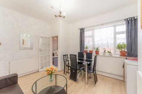 23 Tintern Road, London, N22 5LU