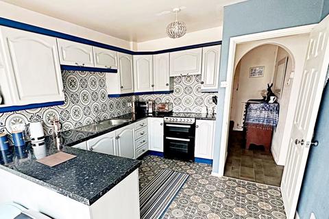 75 Beech Avenue, Drakes Broughton, Pershore, WR10 2BJ