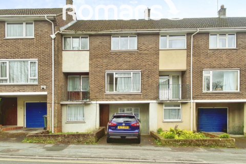 5 bedroom terraced house to rent, Wales Street