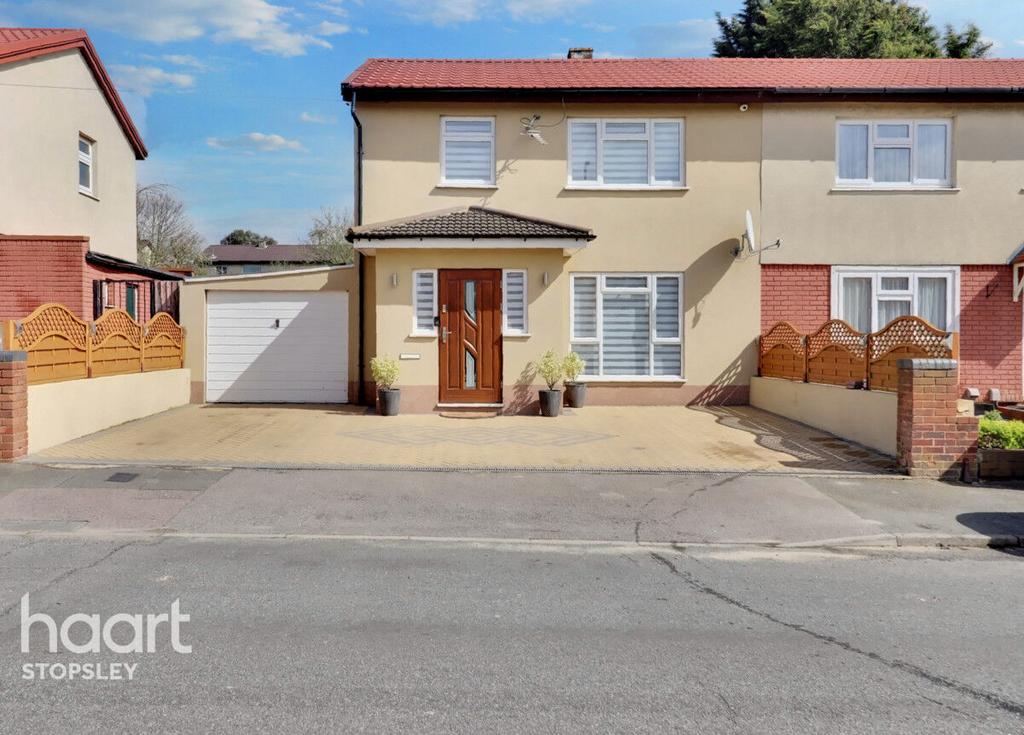 Burnham Road, Luton 3 bed semidetached house for sale £325,000