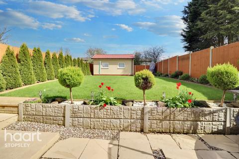 33 Burnham Road, Luton, LU2 9EP