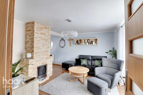 33 Burnham Road, Luton, LU2 9EP