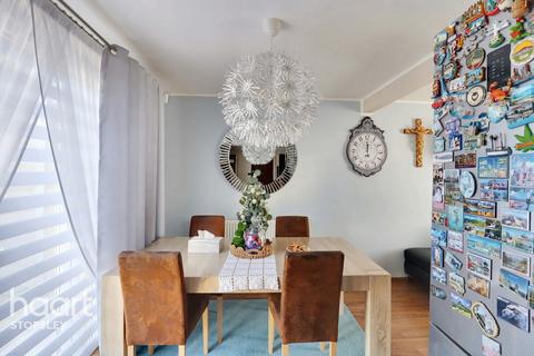 33 Burnham Road, Luton, LU2 9EP