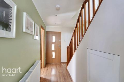 33 Burnham Road, Luton, LU2 9EP