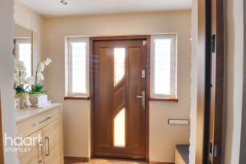 33 Burnham Road, Luton, LU2 9EP