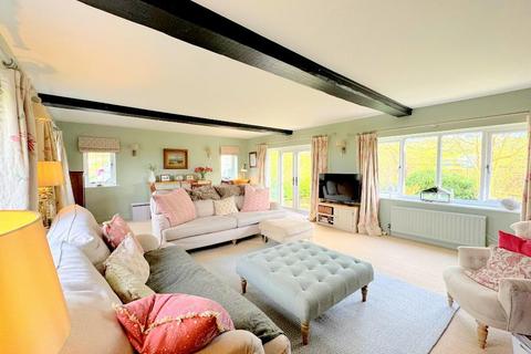 4 bedroom character property for sale, Stockley Road, Heddington, Wiltshire, SN11 0PS