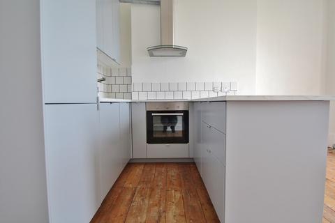 2 bedroom flat to rent, Denmark Terrace, Brighton, BN1