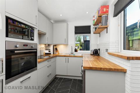 3 bedroom house for sale, Ladysmith Road, Brighton