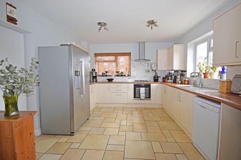 5 bedroom semi-detached house for sale, 25 Toms Town Lane, Studley, Warwickshire, B80 7QG