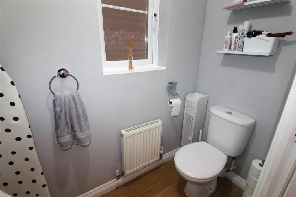 Cloakroom/WC