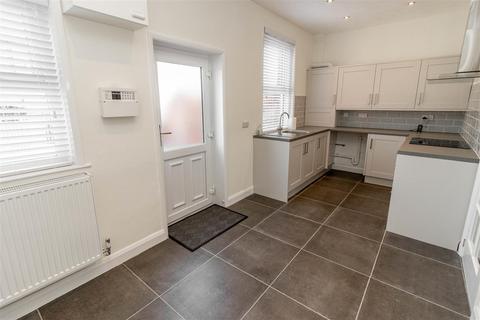 2 bedroom end of terrace house to rent, Beaumont Terrace, Brunswick Village, Newcastle Upon Tyne