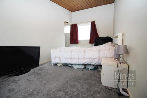 50 Old Orchard, Harlow, CM18 6YQ