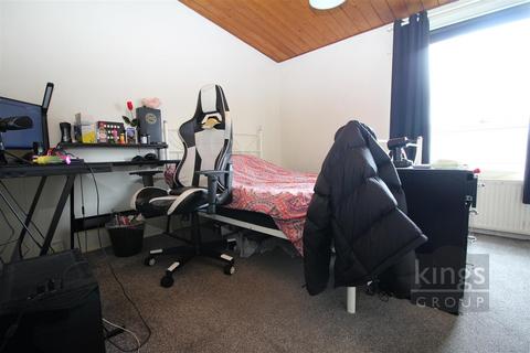 50 Old Orchard, Harlow, CM18 6YQ