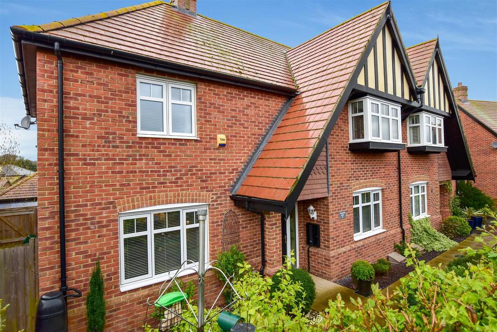 Roughton Road, Cromer 3 bed semidetached house for sale £385,000