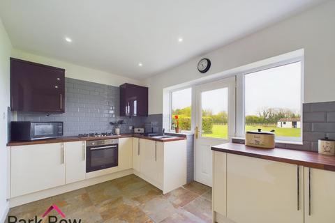3 bedroom detached house for sale, Bishopdyke Road, Sherburn In Elmet, Leeds