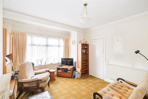 3 bedroom terraced house for sale, Whitehall Gardens, North Chingford