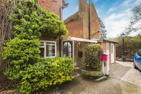 2 bedroom cottage for sale, Mill Green, Hatfield, AL9