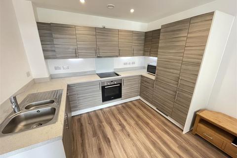 2 bedroom apartment to rent, Midland Road, Bath