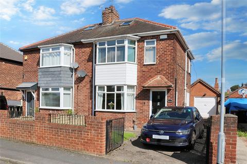 3 bedroom semi-detached house for sale, Astley Avenue, Swillington, Leeds, West Yorkshire