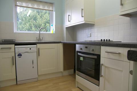 1 bedroom flat to rent, Griffin Court, Bookham
