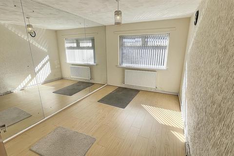 12a Fernside Gardens, Moseley, Birmingham, B13 9JD