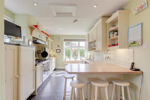 75 Station Road, Burnham-on-crouch, CM0 8HR