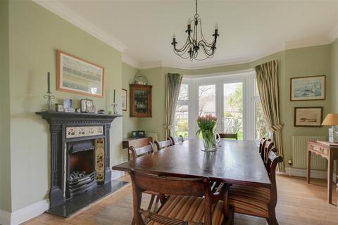 75 Station Road, Burnham-on-crouch, CM0 8HR