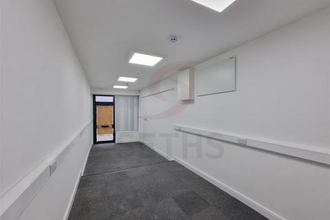 Property to rent, Loughborough Road, Leicester LE4