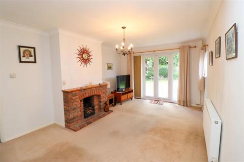 39 Beaufort Road, Church Crookham, Fleet, GU52 6AU