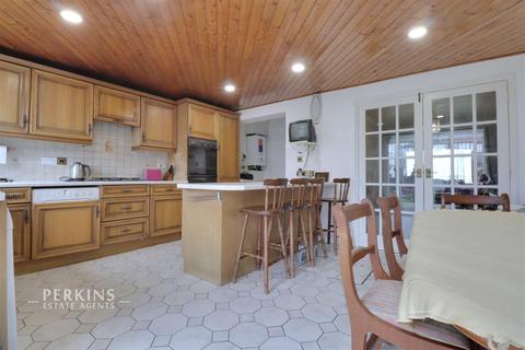 106 Beresford Avenue, London, W7 3AP