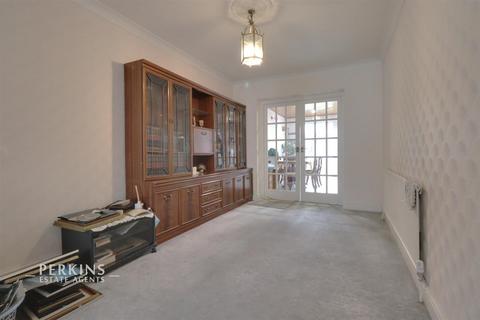 106 Beresford Avenue, London, W7 3AP