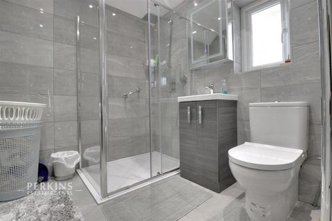 106 Beresford Avenue, London, W7 3AP