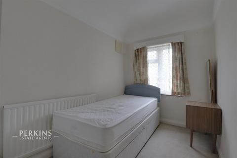 106 Beresford Avenue, London, W7 3AP