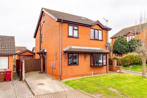 4 bedroom detached house for sale, Boston Close, Winterton