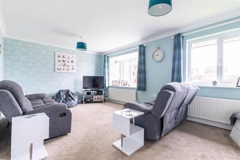 7 Boston Close, Winterton, Scunthorpe, DN15 9TQ