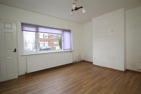 3 bedroom terraced house for sale, Willesden Avenue, Peterborough