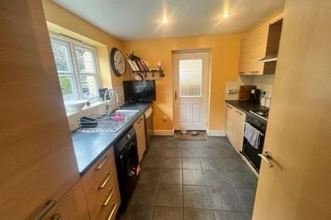 4 bedroom detached house for sale, New Close Road, Shipley