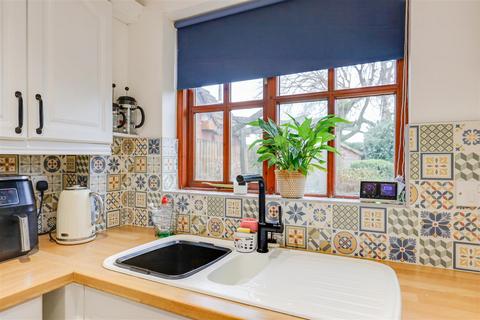 4 Maes Cadwgan, Creigiau, Cardiff, CF15 9TQ