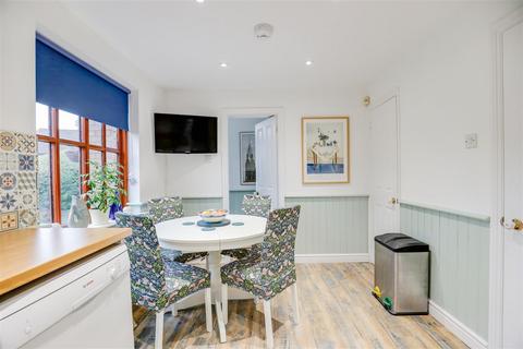 4 Maes Cadwgan, Creigiau, Cardiff, CF15 9TQ