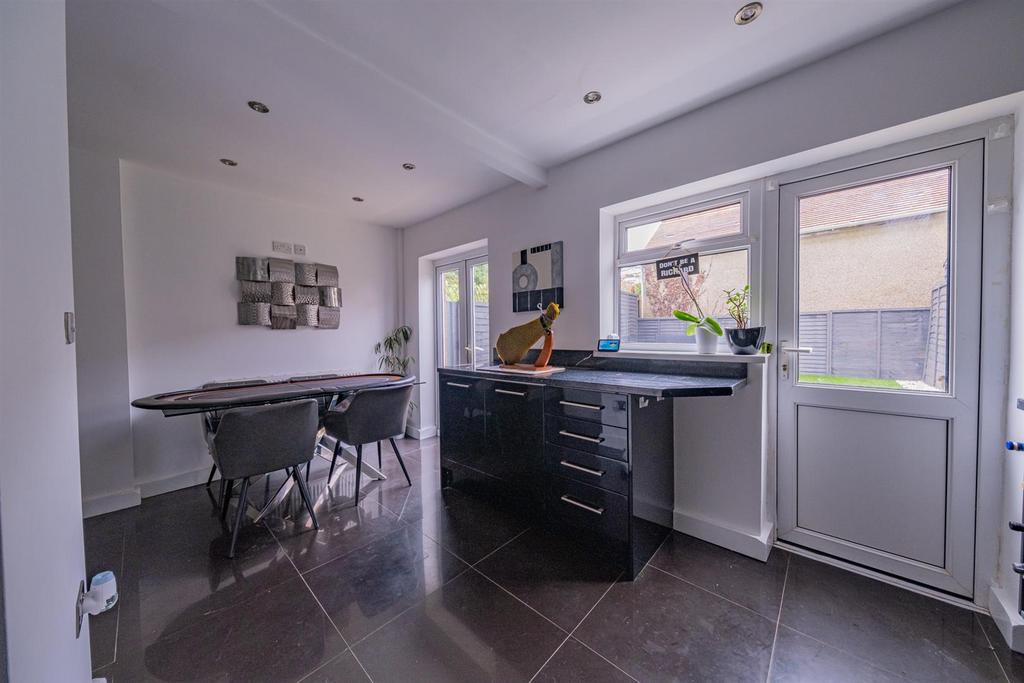 Kitchen/Breakfast Room