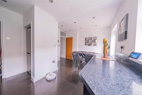 21 Green Close, Mayals, Swansea, SA3 5DN