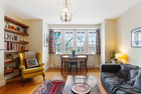 34c Woodstock Road, London, W4 1UF