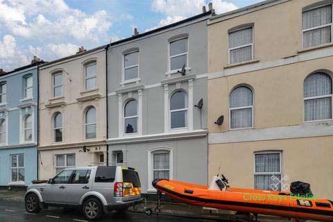2 bedroom apartment to rent, Admiralty Street, Plymouth PL1